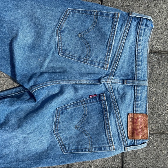 Levis 501 S buttonfly jeans 26 x 28 medium blue minor distress - Picture 6 of 8